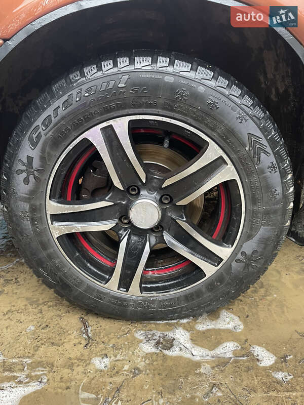 Хэтчбек ВАЗ / Lada 2194 Kalina 2008 в Тячеве