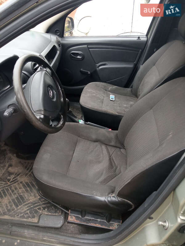 Универсал ВАЗ / Lada Largus 2013 в Харькове фото 8 Универсал ВАЗ / Lada Largus 2013 в Харькове