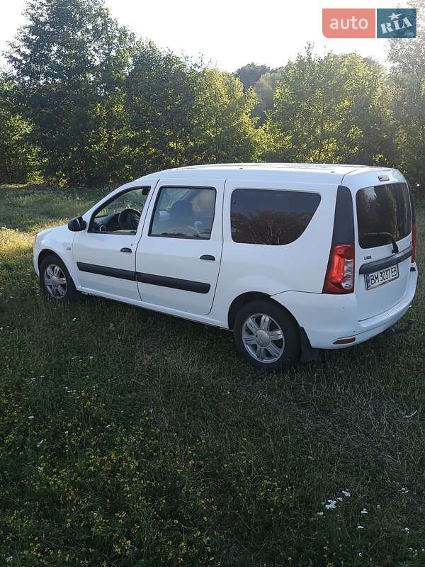 Универсал ВАЗ / Lada Largus 2013 в Лохвице