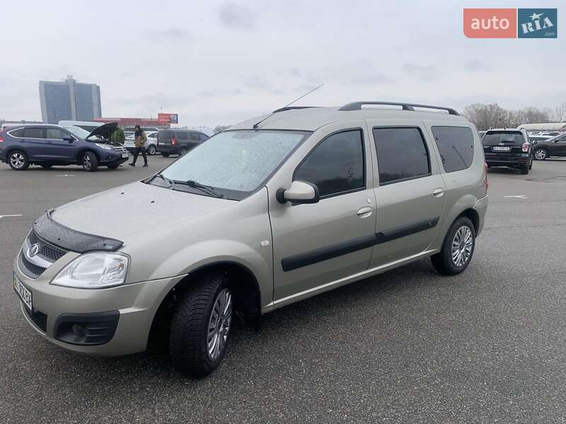 Универсал ВАЗ / Lada Largus 2015 в Киеве