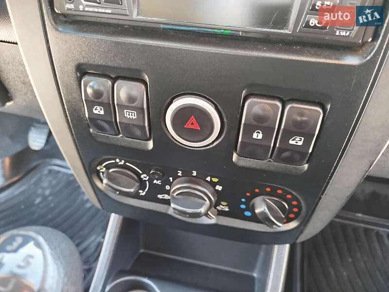 Универсал ВАЗ / Lada Largus 2014 в Житомире фото 18 Универсал ВАЗ / Lada Largus 2014 в Житомире