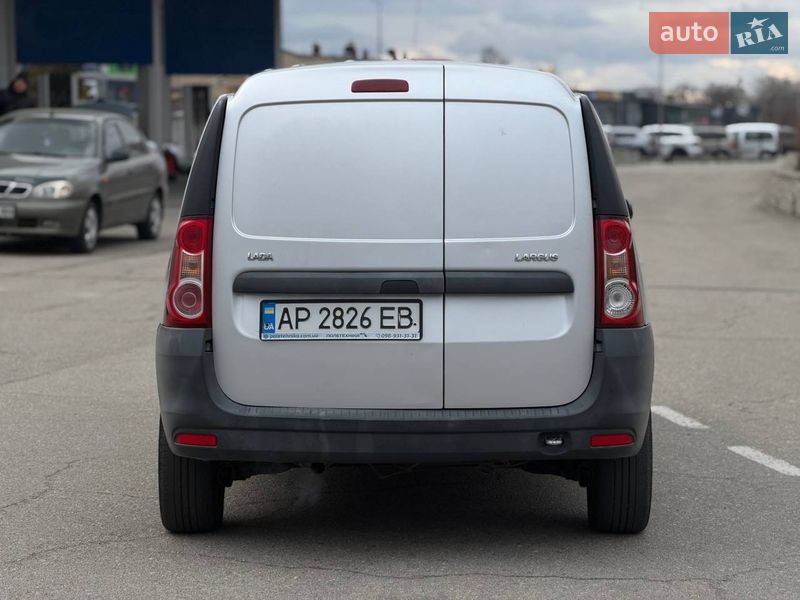 Вантажопасажирський фургон ВАЗ / Lada Largus 2016 в Запоріжжі