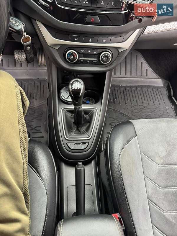 Седан ВАЗ / Lada Vesta Cross 2020 в Черкасах фото 27 Седан ВАЗ / Lada Vesta Cross 2020 в Черкасах