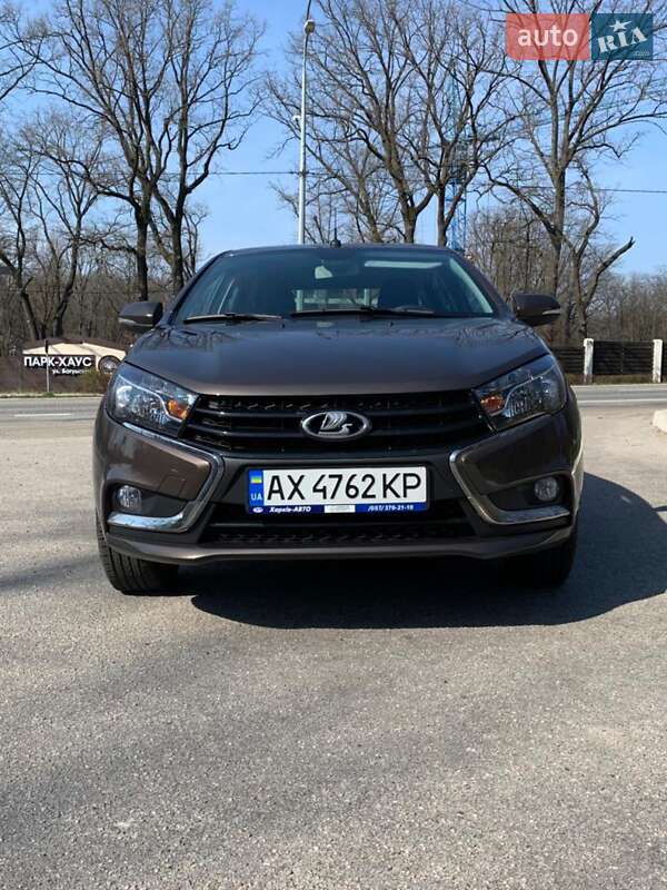 ВАЗ / Lada Vesta 2021