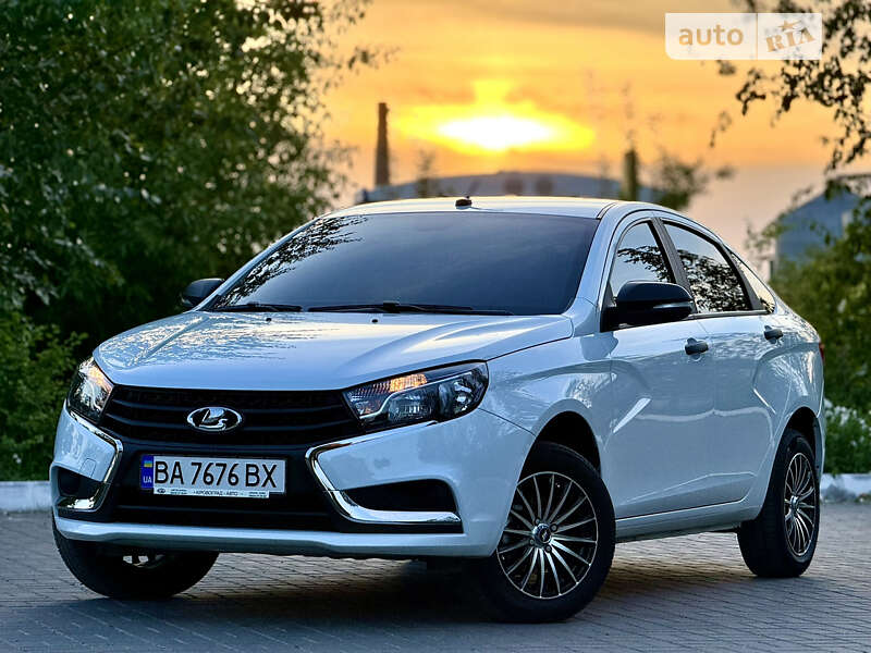 Седан ВАЗ / Lada Vesta 2021 в Кропивницком