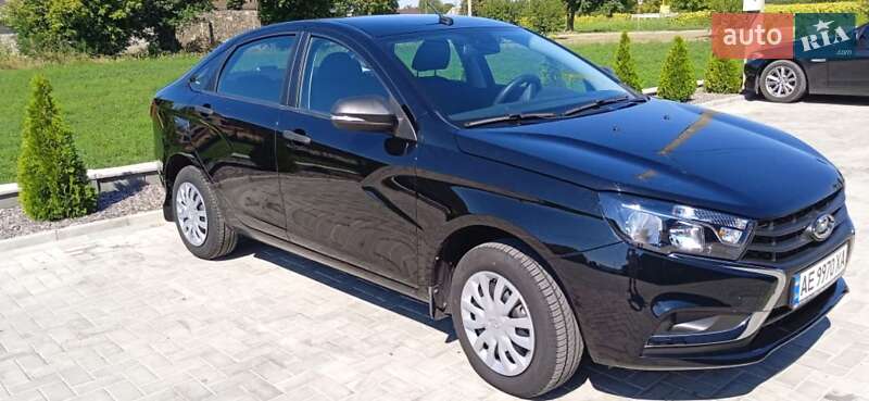 Седан ВАЗ / Lada Vesta 2021 в Криничках
