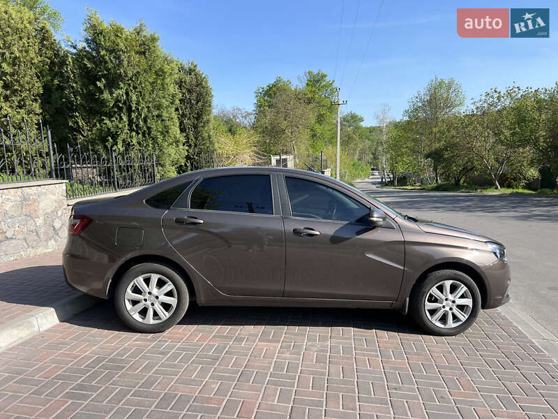 Седан ВАЗ / Lada Vesta 2021 в Полтаве