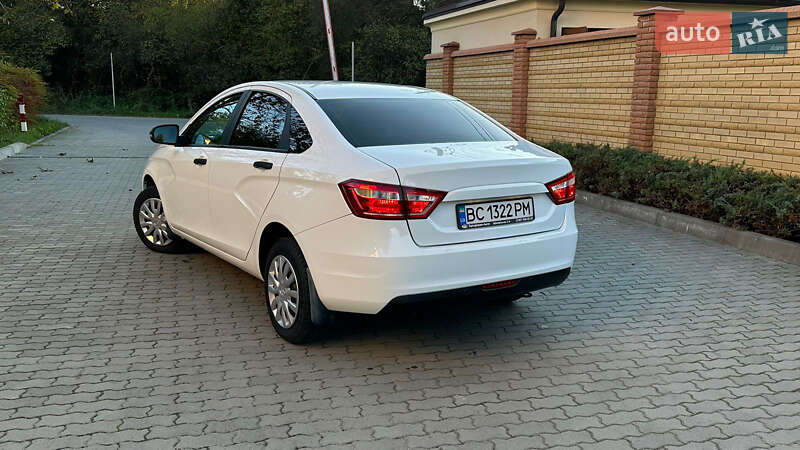 Седан ВАЗ / Lada Vesta 2021 в Львові