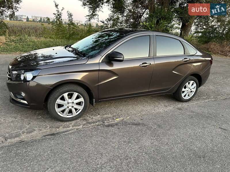 Седан ВАЗ / Lada Vesta 2021 в Дніпрі