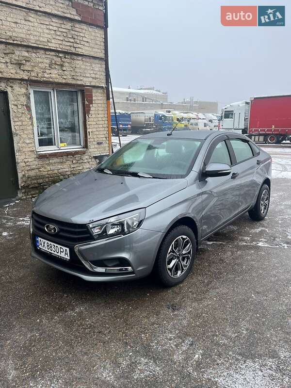 ВАЗ / Lada Vesta 2018