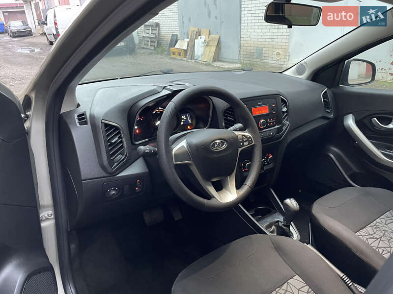 Хэтчбек ВАЗ / Lada XRay 2020 в Киеве