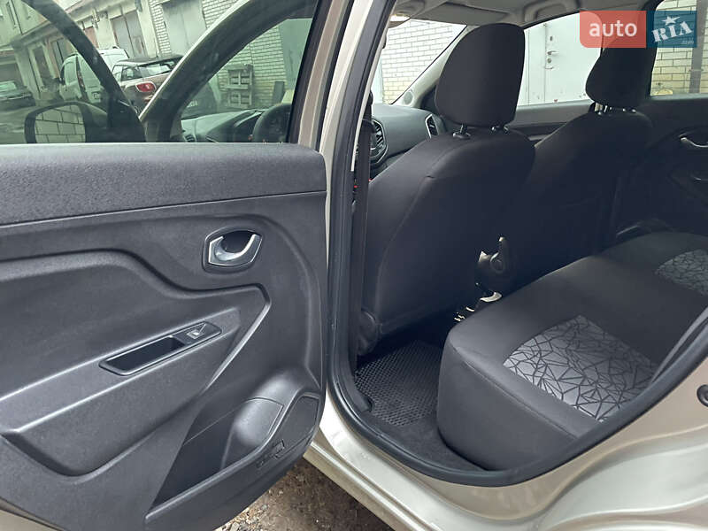 Хэтчбек ВАЗ / Lada XRay 2020 в Киеве