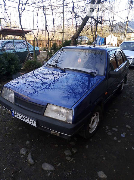 ВАЗ 21099