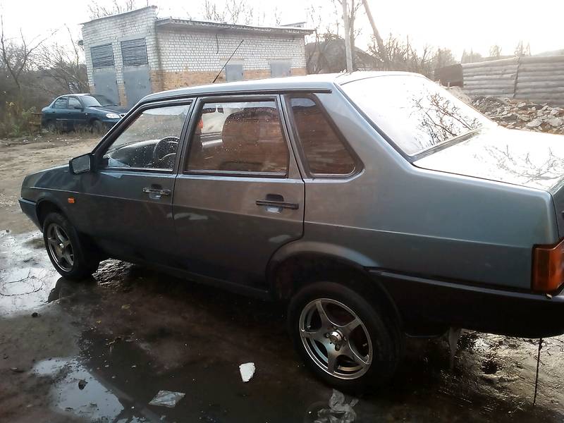 ВАЗ 21099