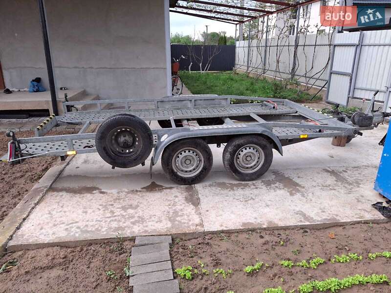 Лафет Veles Paladin 2015 в Ужгороді фото 3 Лафет Veles Paladin 2015 в Ужгороді