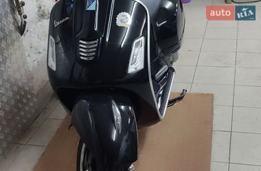 Моторолер Vespa GTS 2014 в Ужгороді