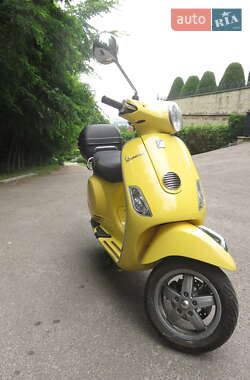 Скутер Vespa LX 2010 в 