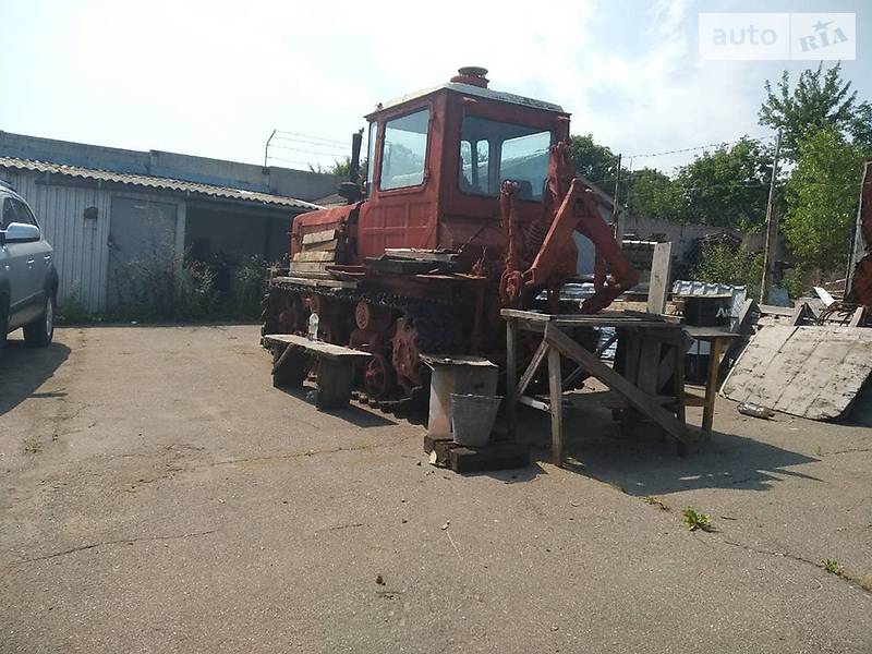 Бульдозер ВгТЗ ДТ-75 1989 в Вінниці