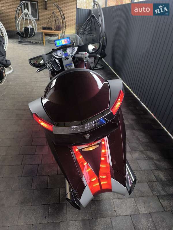 Мотоцикл Туризм Victory Vision Tour 2008 в Бердичеве