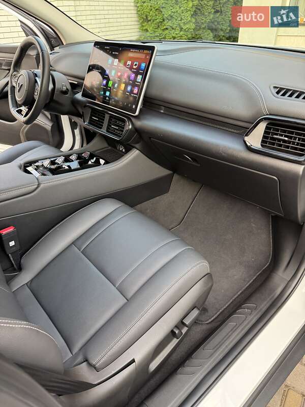 Внедорожник / Кроссовер VinFast VF-8 2022 в Киеве