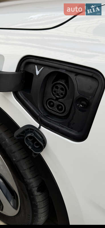 Внедорожник / Кроссовер VinFast VF-8 2022 в Киеве