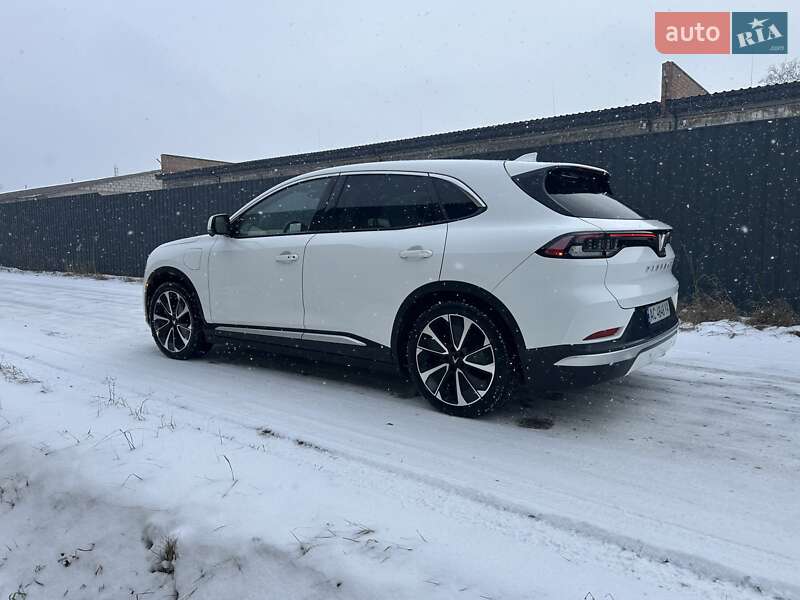 Внедорожник / Кроссовер VinFast VF-8 2023 в Любомле