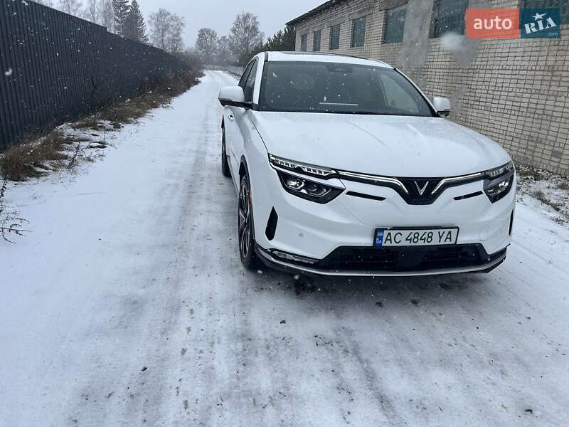 Внедорожник / Кроссовер VinFast VF-8 2023 в Любомле