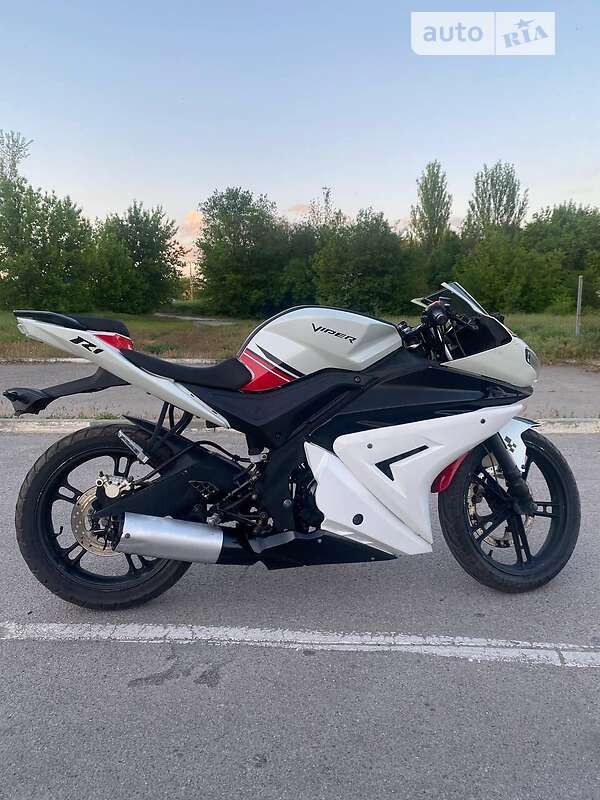 Viper R1