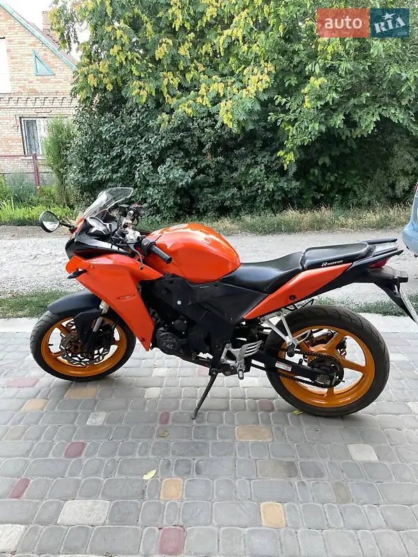 Viper R1 2014