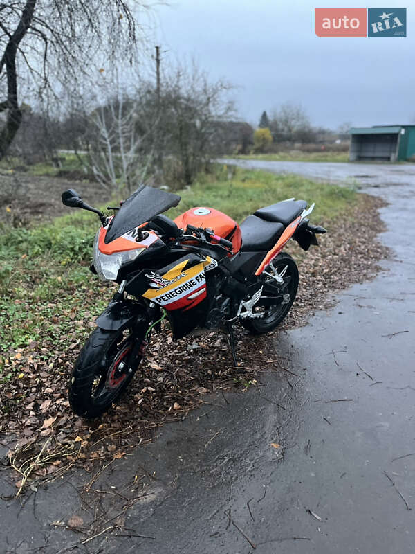 Viper V 250-CR5 2019 Viper V 250-CR5 2019