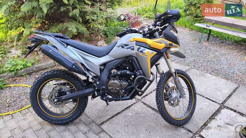 Мотоцикл Спорт-туризм Voge 300 Rally 2024 в Ужгороде