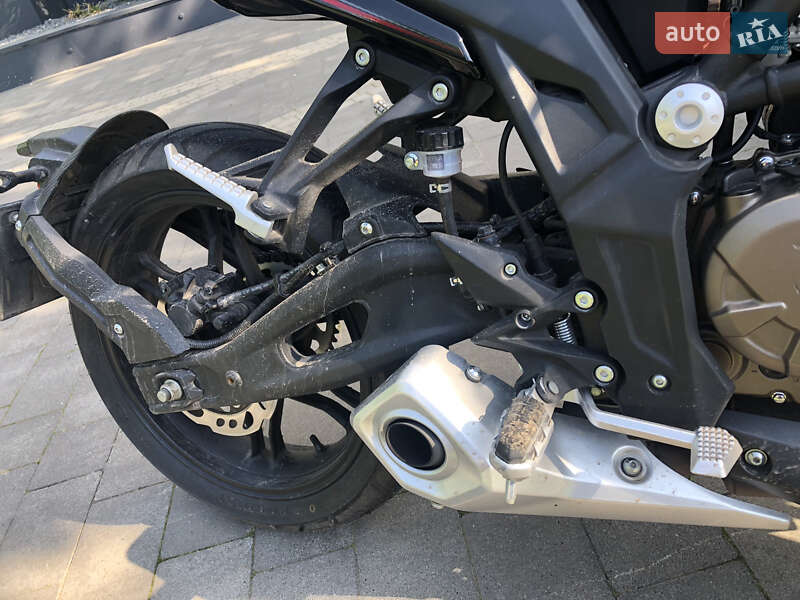 Спортбайк Voge 300R 2023 в 