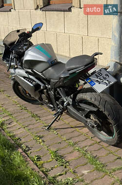 Спортбайк Voge 300RR 2021 в 