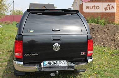 Позашляховик / Кросовер Volkswagen Amarok 2012 в Чернівцях