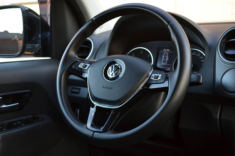 Позашляховик / Кросовер Volkswagen Amarok 2015 в Рівному