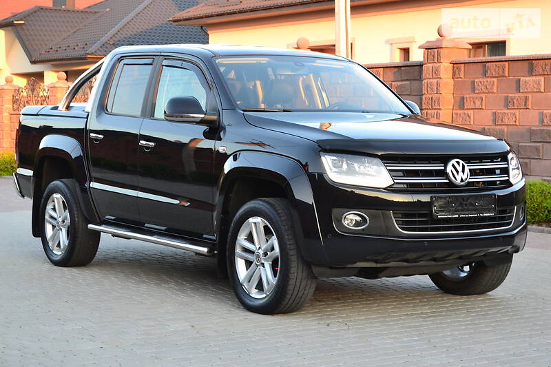 Позашляховик / Кросовер Volkswagen Amarok 2015 в Рівному