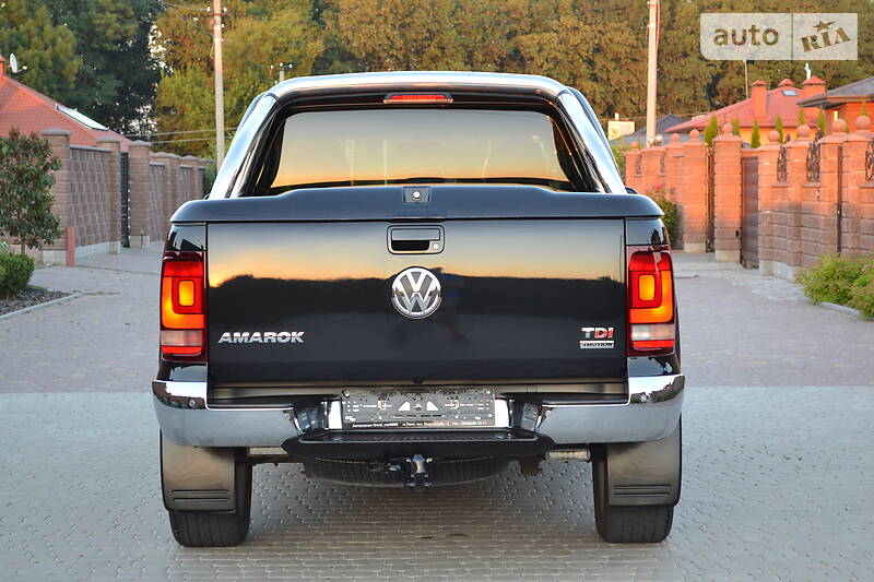 Позашляховик / Кросовер Volkswagen Amarok 2015 в Рівному