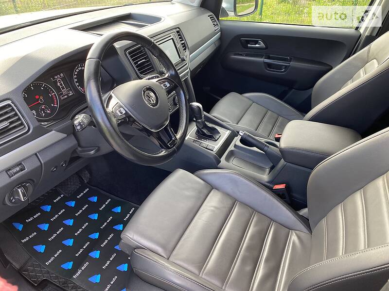 Пікап Volkswagen Amarok 2017 в Рівному
