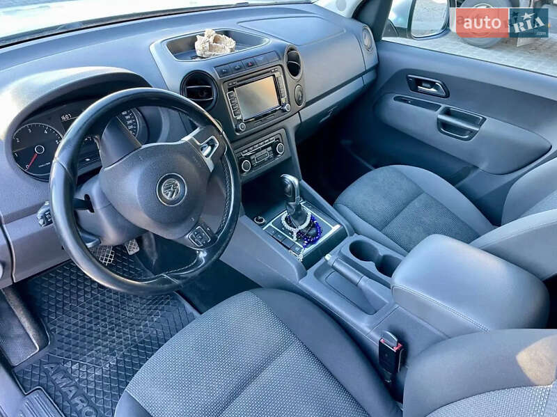 Пікап Volkswagen Amarok 2013 в Чернівцях