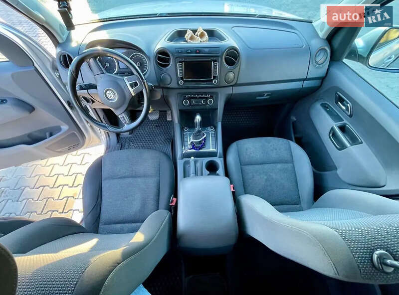 Пікап Volkswagen Amarok 2013 в Чернівцях