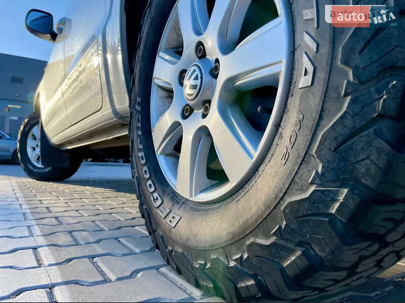 Пікап Volkswagen Amarok 2013 в Чернівцях