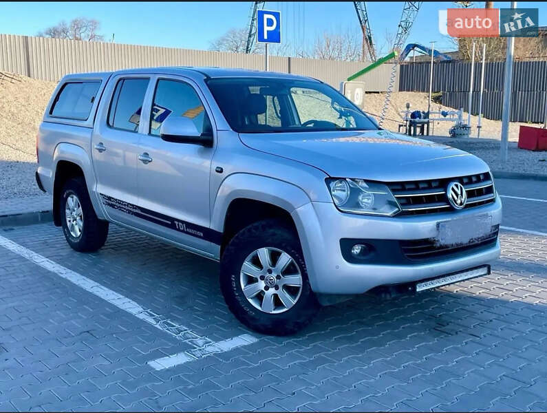 Пікап Volkswagen Amarok 2013 в Чернівцях