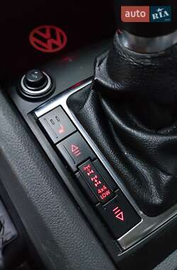 Пікап Volkswagen Amarok 2012 в 