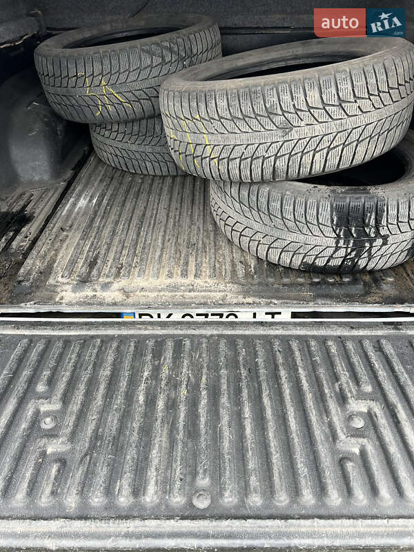 Пикап Volkswagen Amarok 2011 в Ровно