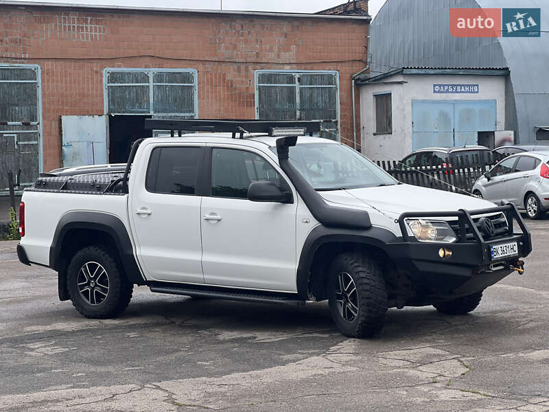 Пикап Volkswagen Amarok 2013 в Ровно