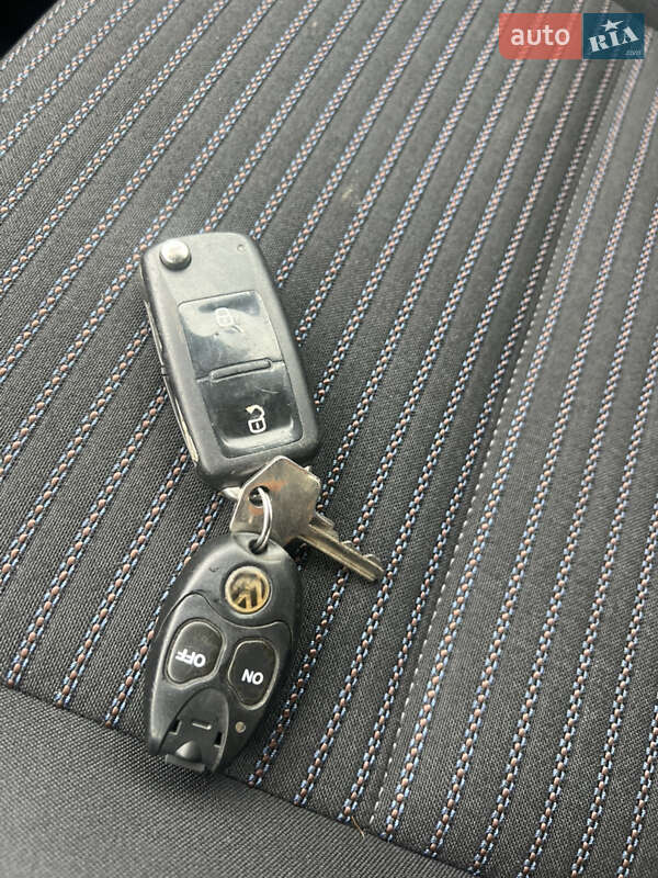 Пикап Volkswagen Amarok 2013 в Ровно