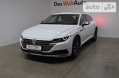 Лифтбек Volkswagen Arteon 2018 в Киеве