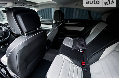 Лифтбек Volkswagen Arteon 2020 в 