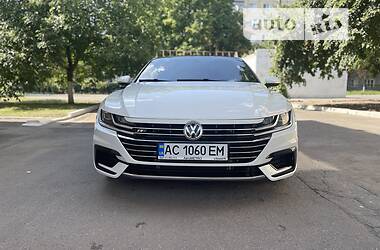 Седан Volkswagen Arteon 2019 в Киеве