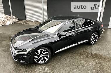 Лифтбек Volkswagen Arteon 2018 в 